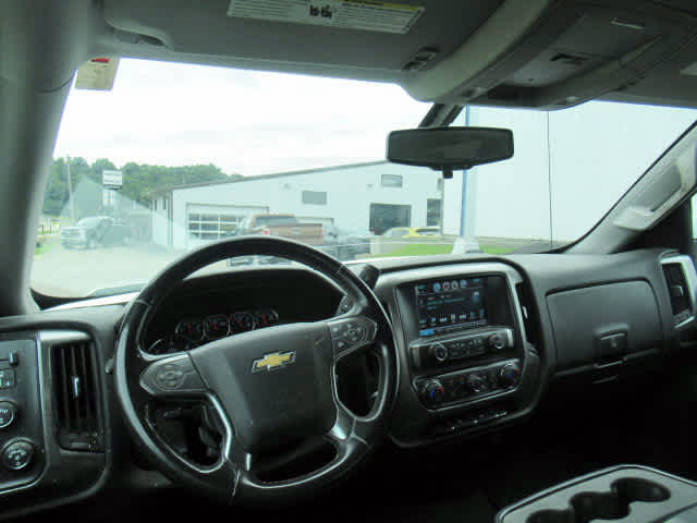 2019 Chevrolet Silverado 1500 LT photo 5