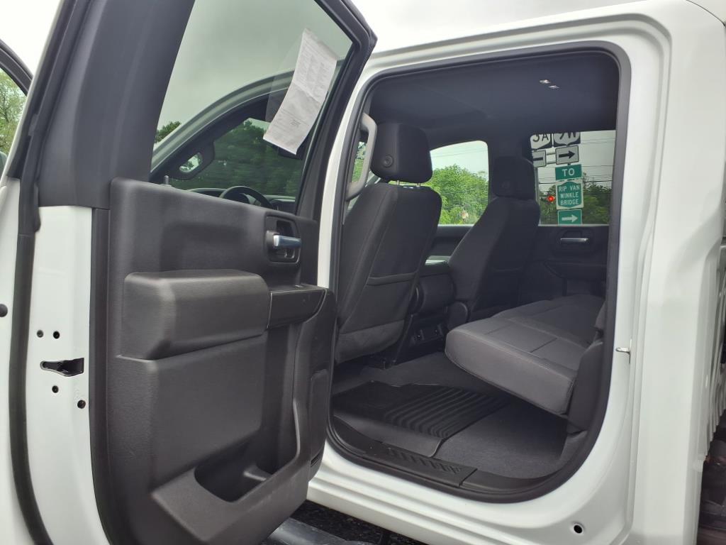 2024 Chevrolet Silverado 2500HD Custom photo 19