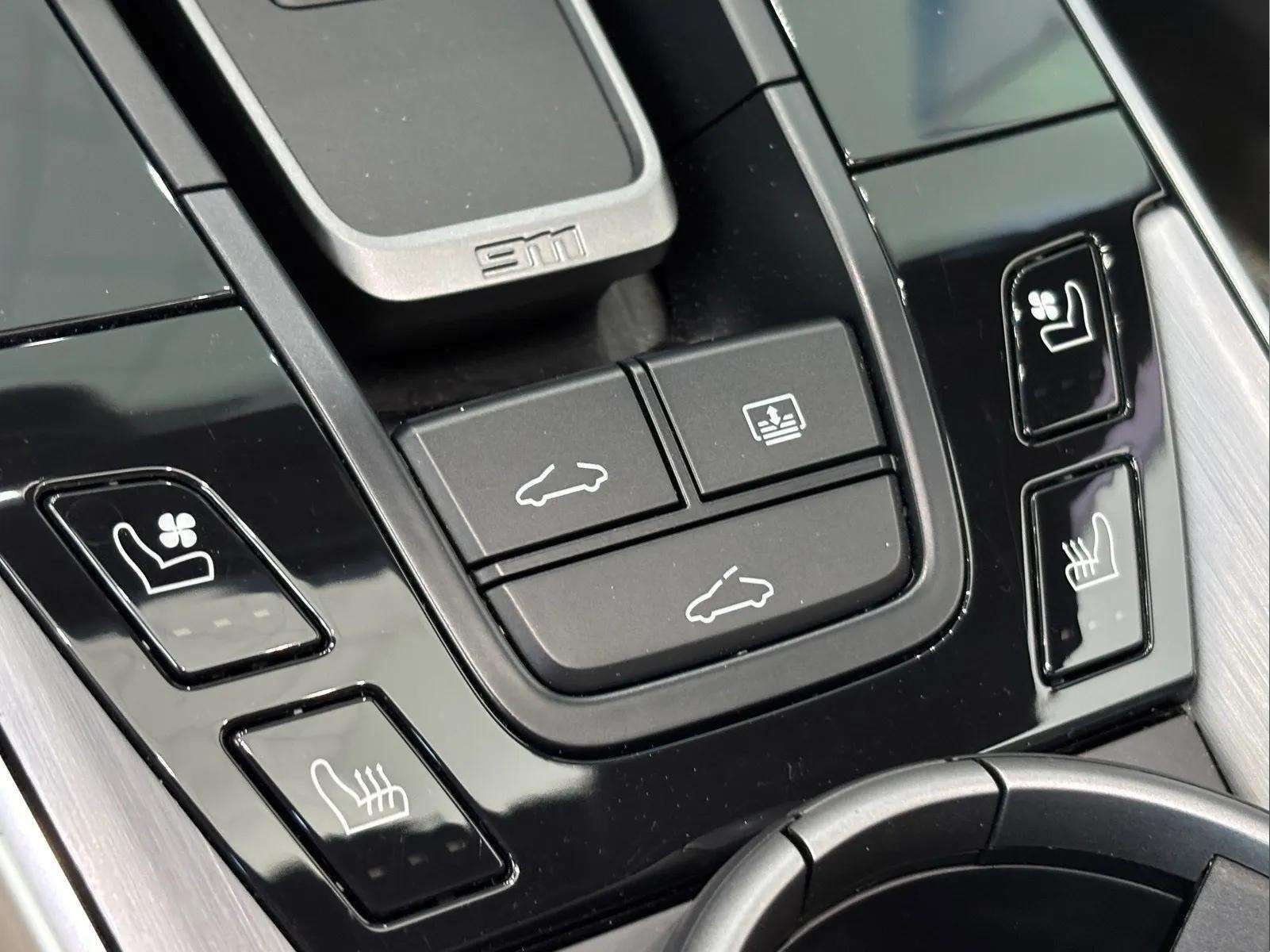 2021 Porsche 911 Turbo S photo 50
