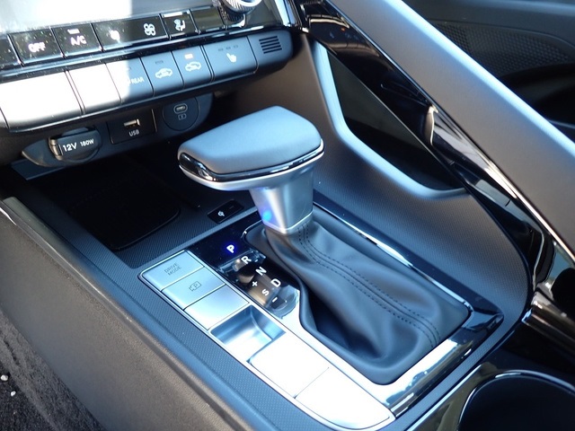 2025 Hyundai Elantra SEL Convenience photo 14