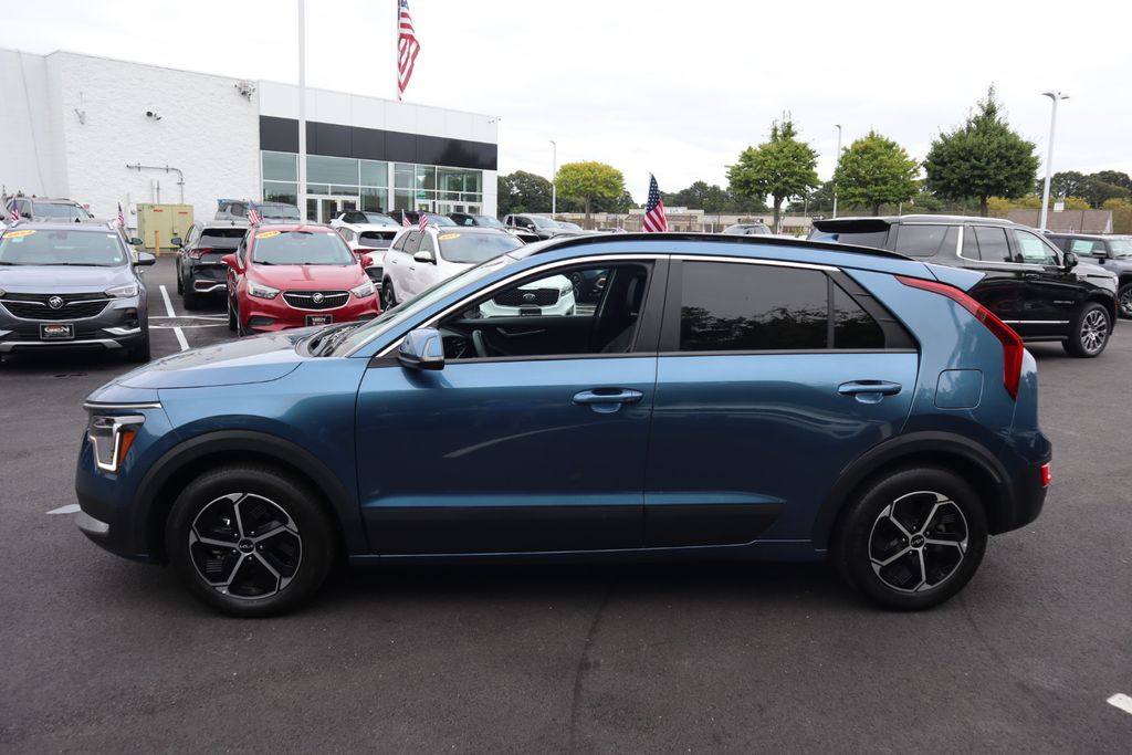 2024 Kia Niro EX photo 6