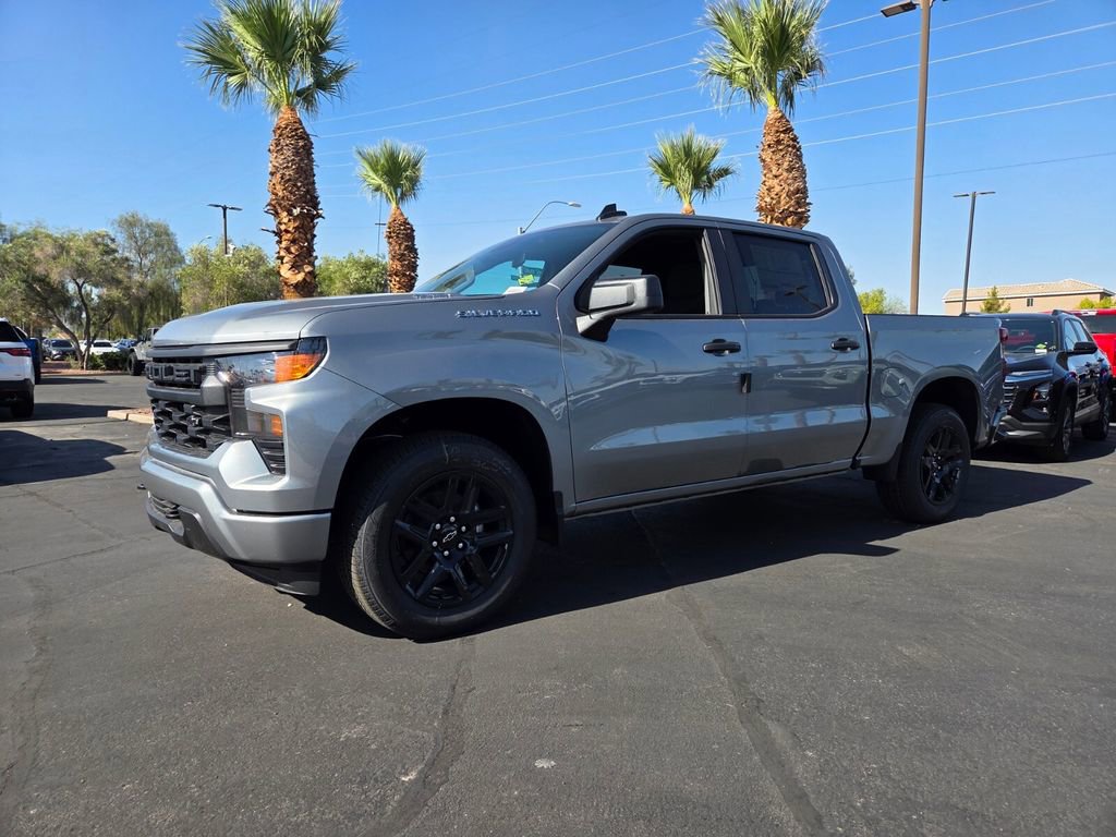 2025 Chevrolet Silverado 1500 Custom photo 2