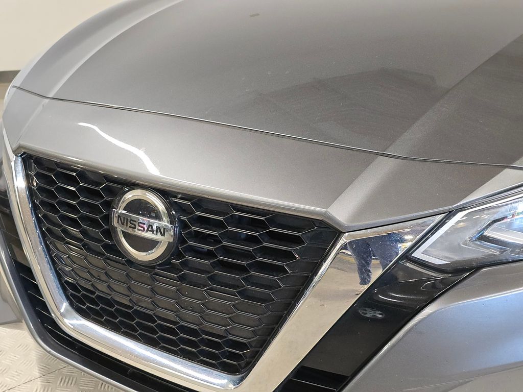2020 Nissan Altima 2.5 SV photo 9
