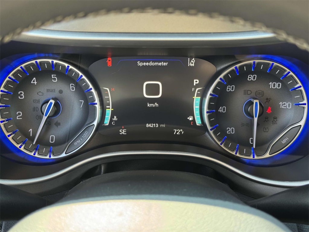 2023 Chrysler Pacifica Touring L photo 24