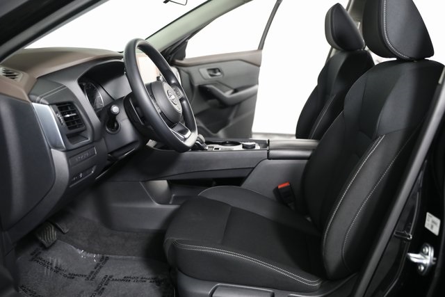 2023 Nissan Rogue S photo 14
