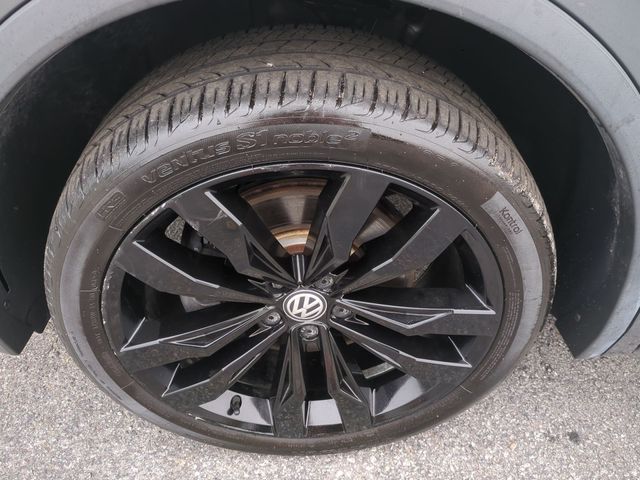 2021 Volkswagen Tiguan SE R-Line Black photo 7