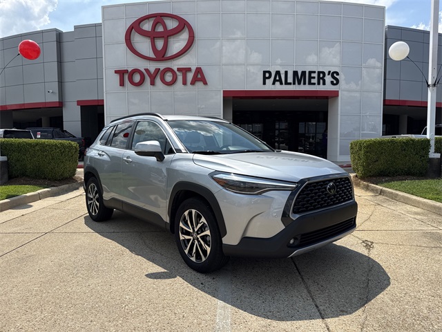 2024 Toyota Corolla Cross XLE's photo