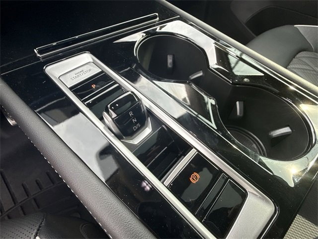 2024 Volkswagen Atlas SEL Premium R-Line photo 6