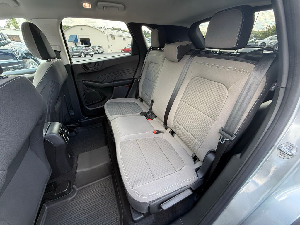 2022 Ford Escape SE photo 24