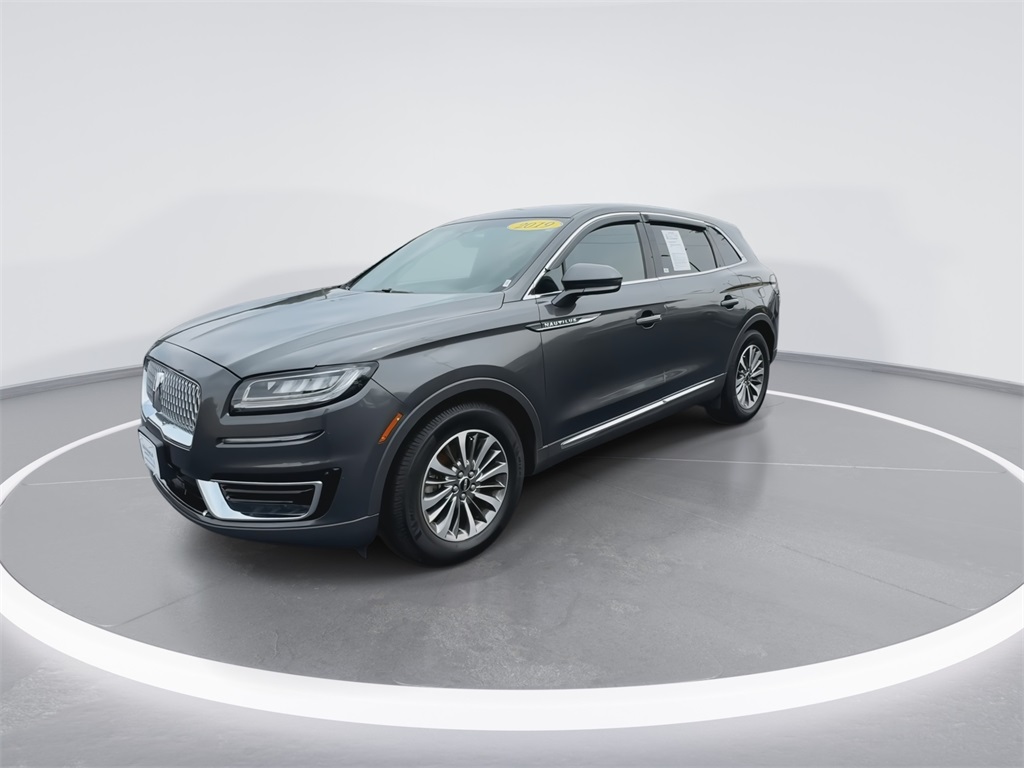 2019 Lincoln Nautilus Select photo 4