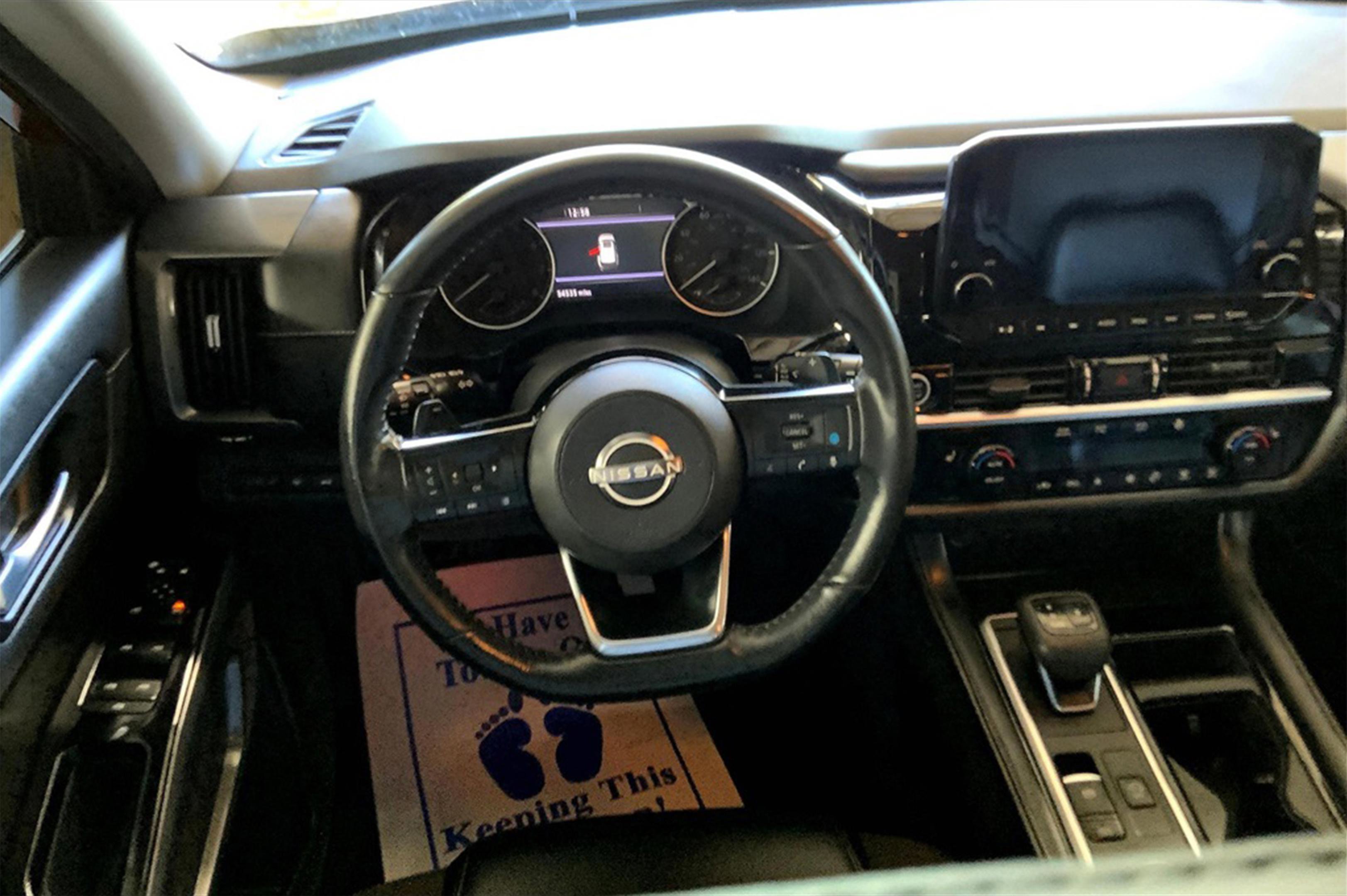 2023 Nissan Pathfinder SL photo 28
