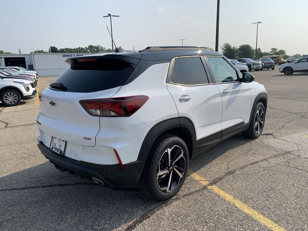 2021 Chevrolet Trailblazer RS photo 3