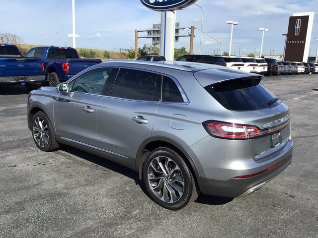 2021 Lincoln Nautilus Reserve photo 2