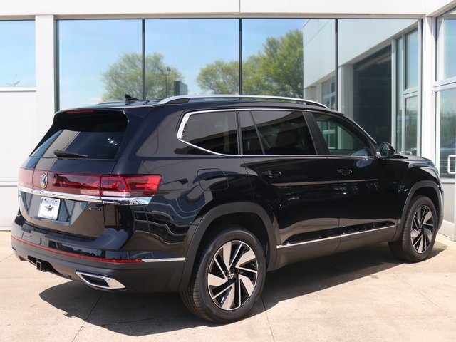 2025 Volkswagen Atlas SEL photo 26