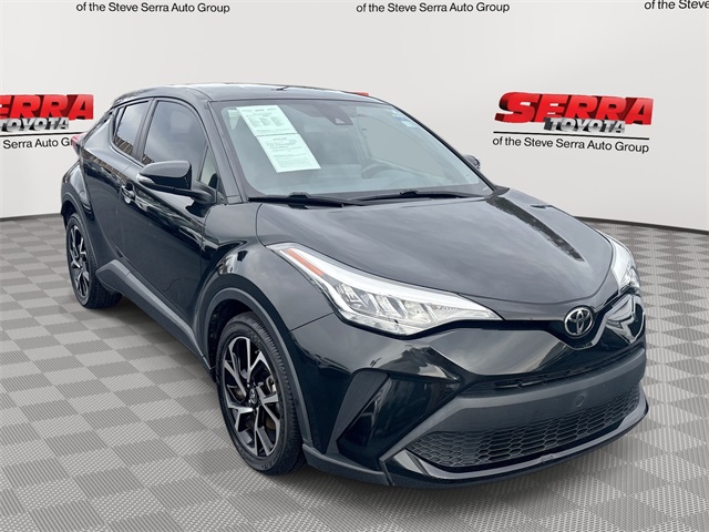 2020 Toyota C-HR XLE's photo