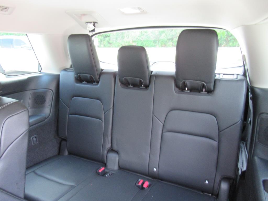2023 Nissan Pathfinder SL photo 30