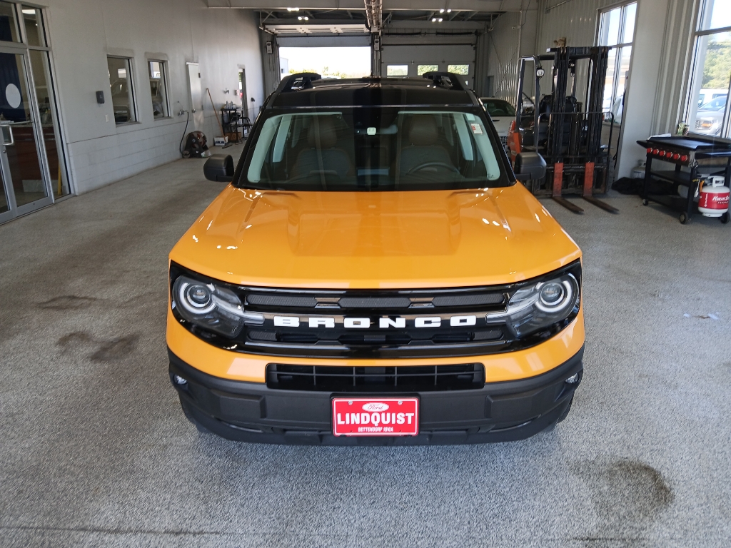 2022 Ford Bronco Sport Outer Banks photo 3