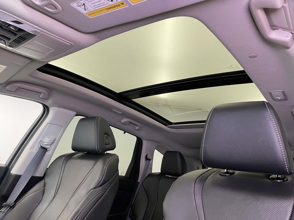 2022 Acura MDX Technology photo 18