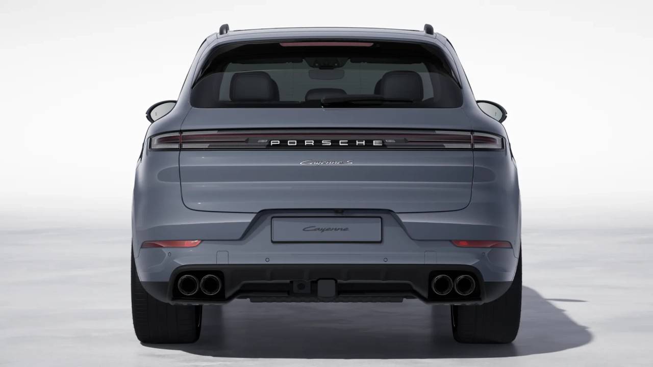 2026 Porsche Cayenne S E-Hybrid photo 7