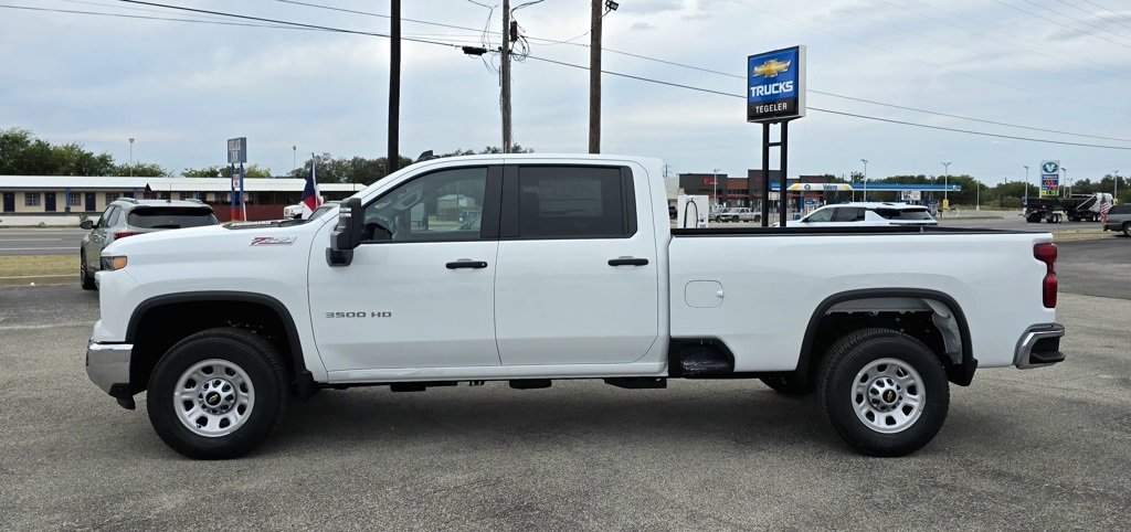2026 Chevrolet Silverado 3500HD Work Truck photo 2