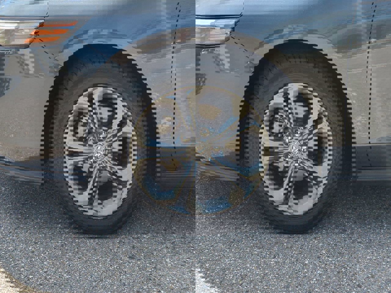 2023 Honda Accord EX photo 9