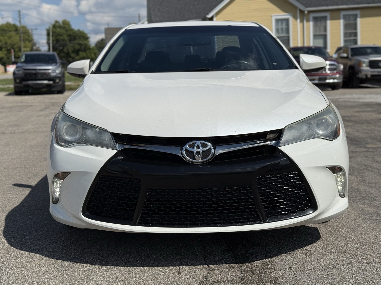 2015 Toyota Camry XSE photo 9