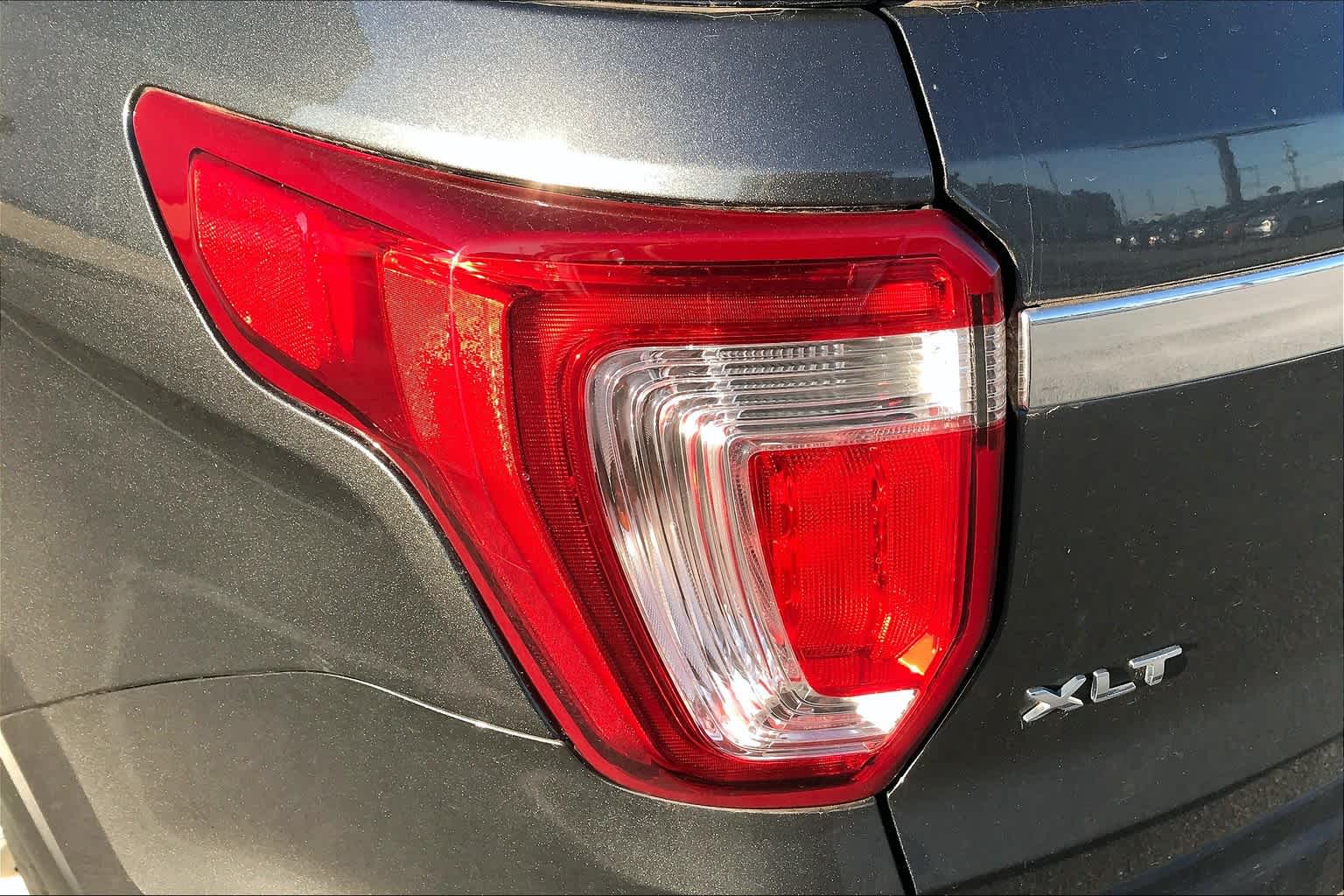 2018 Ford Explorer XLT photo 28