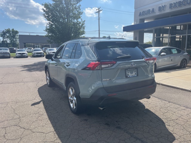 2021 Toyota RAV4 Hybrid XLE Premium photo 8