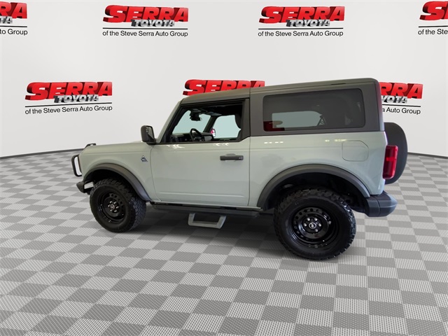 2022 Ford Bronco Black Diamond photo 10
