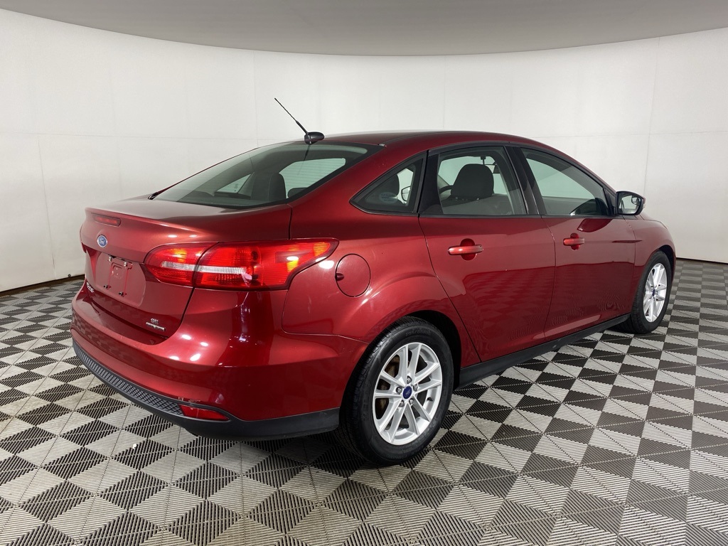 2016 Ford Focus SE photo 9