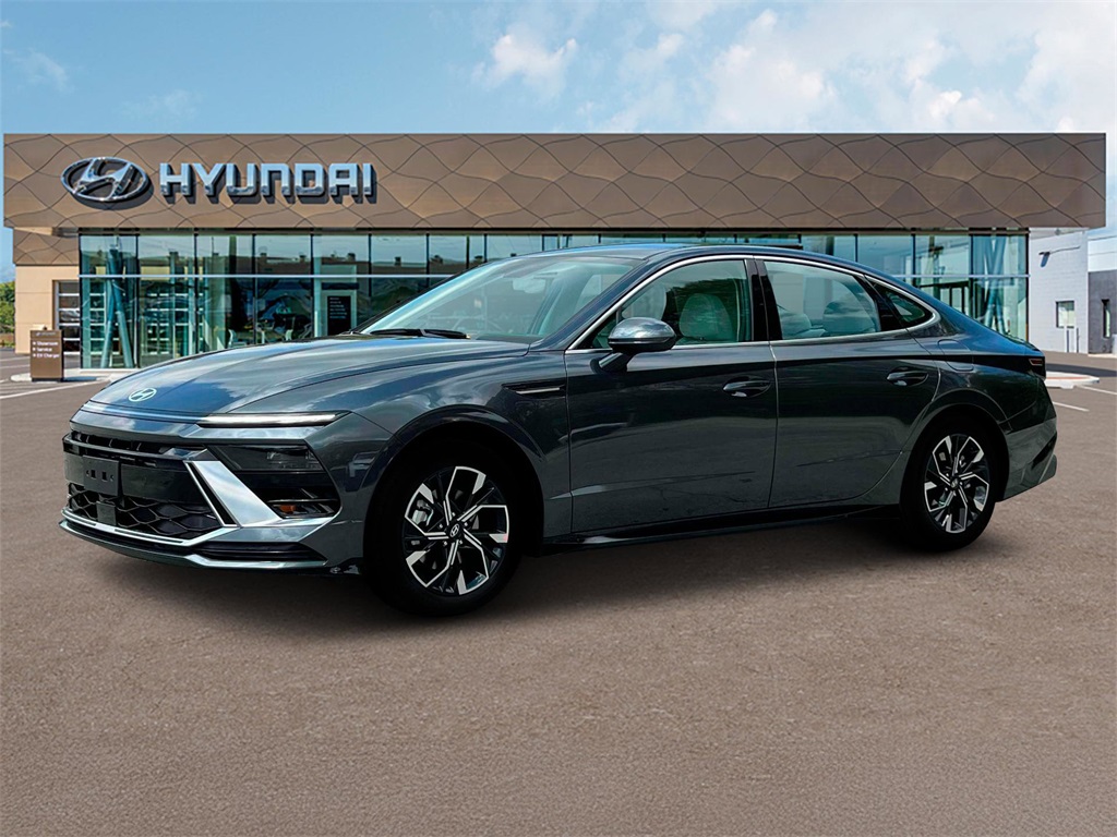 2025 Hyundai Sonata SEL photo 2