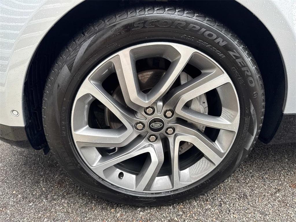 2022 Land Rover Range Rover Sport HSE Silver Edition photo 13