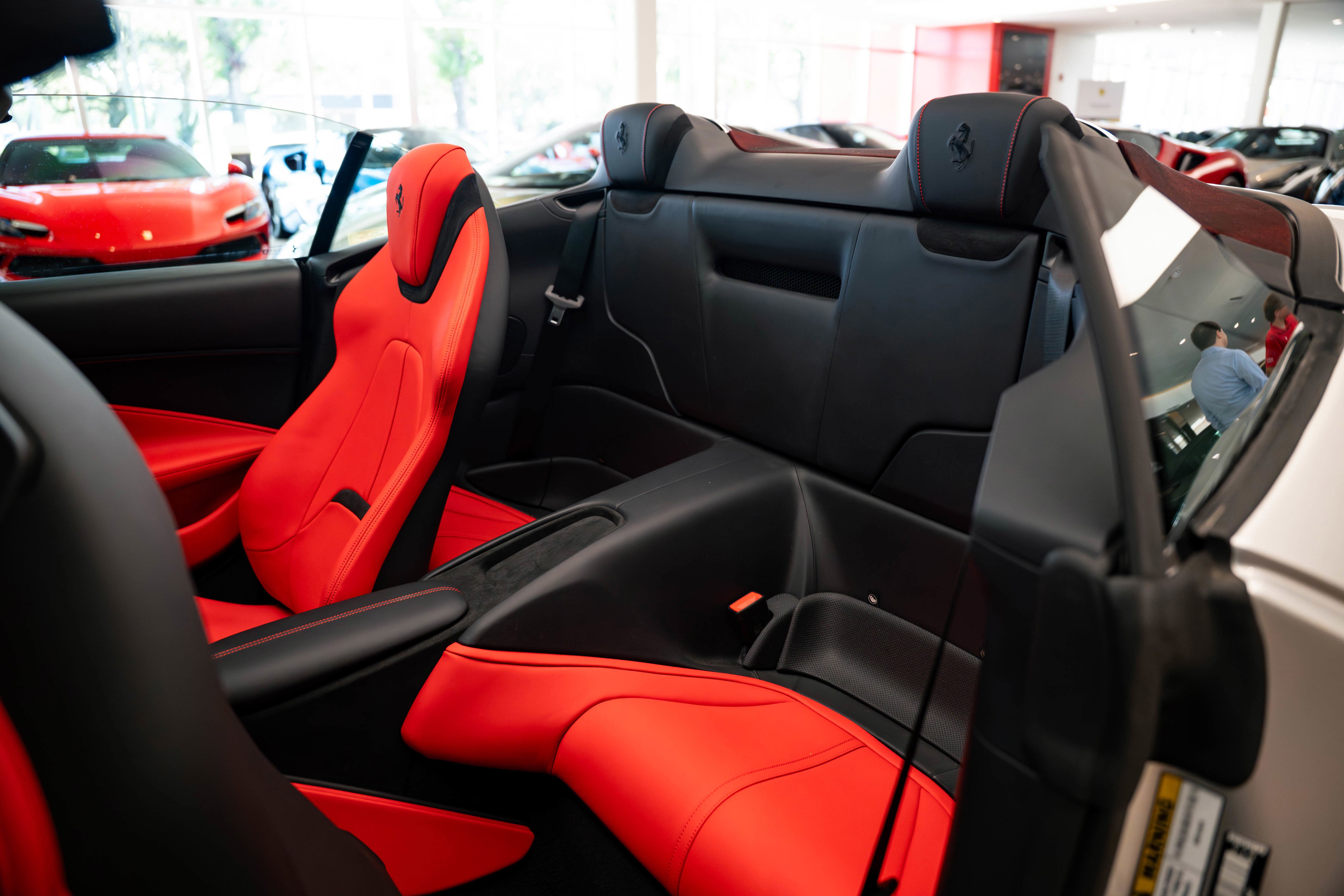 2024 Ferrari Roma Spider photo 11