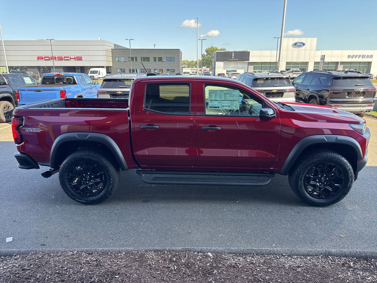 2026 Chevrolet Colorado Trail Boss photo 2