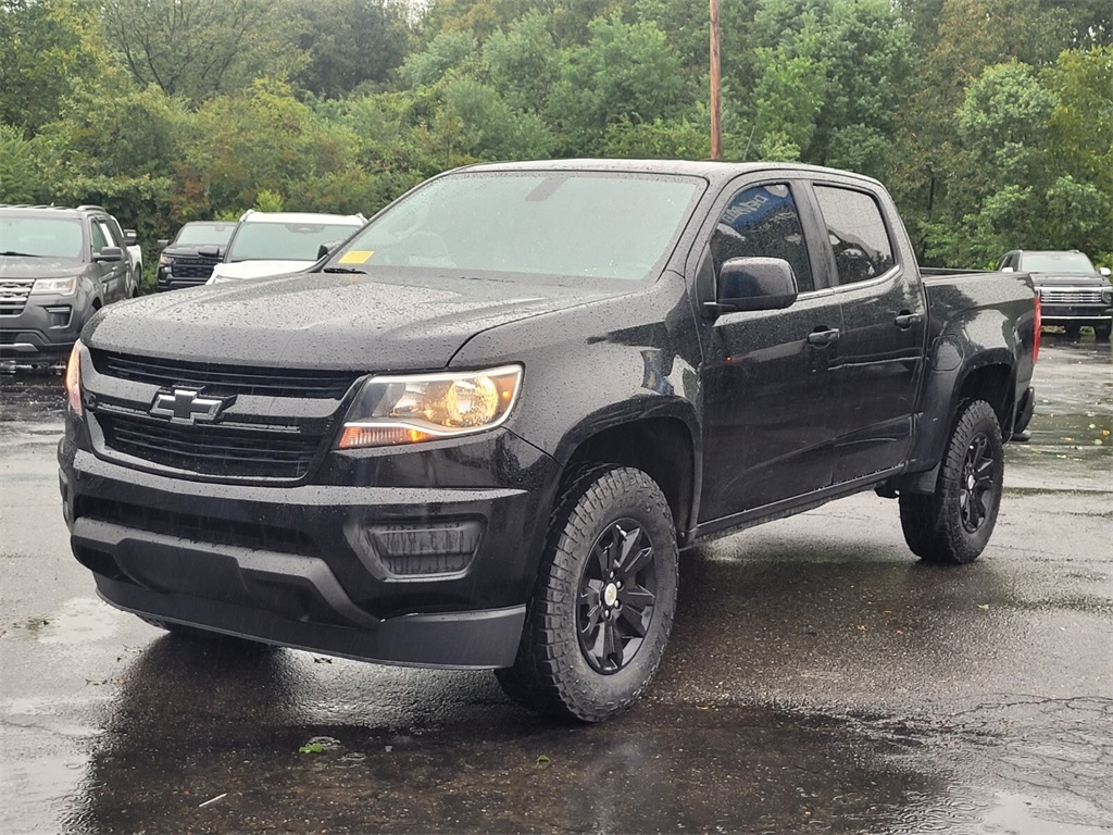 2019 Chevrolet Colorado LT photo 2