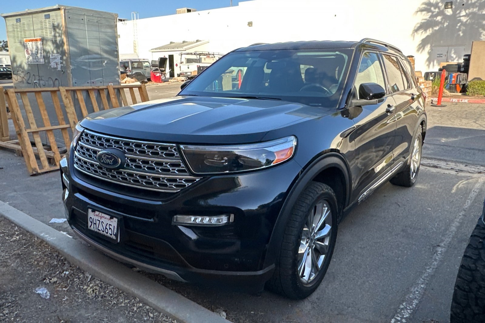 2020 Ford Explorer Limited photo 2