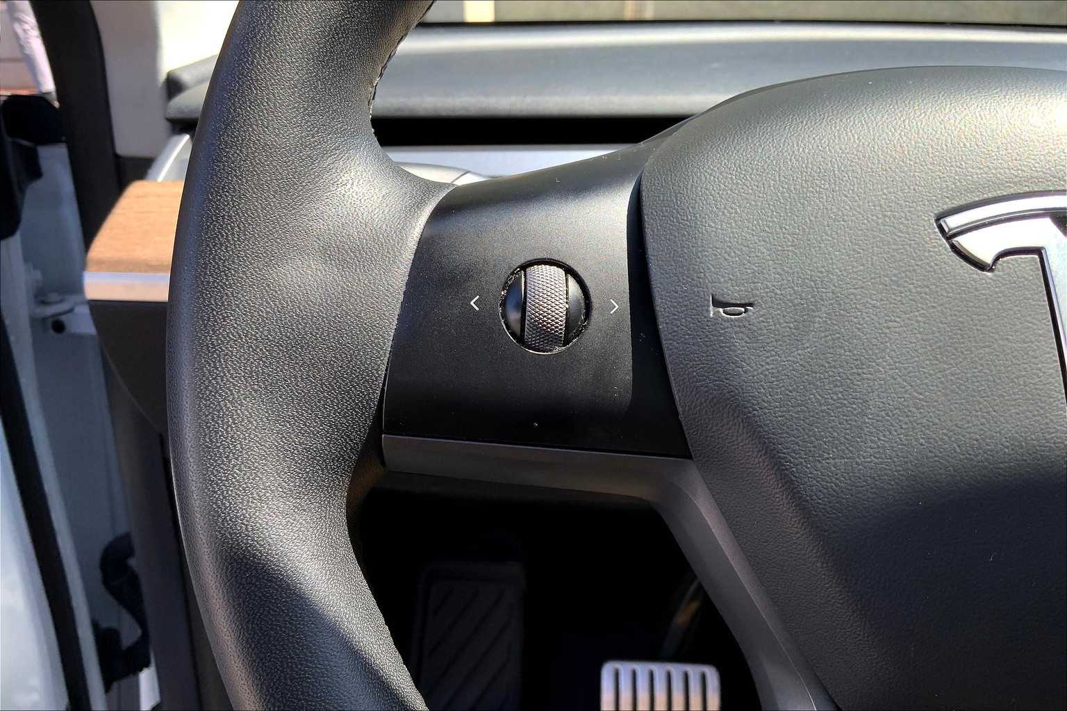 2021 Tesla Model Y Performance photo 20