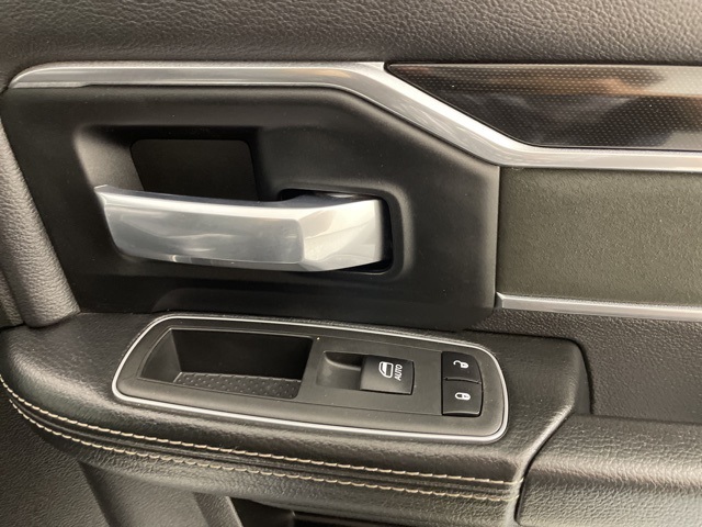2021 Ram 2500 Laramie photo 11