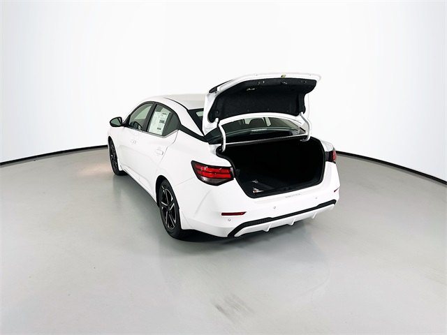 2025 Nissan Sentra SV photo 9