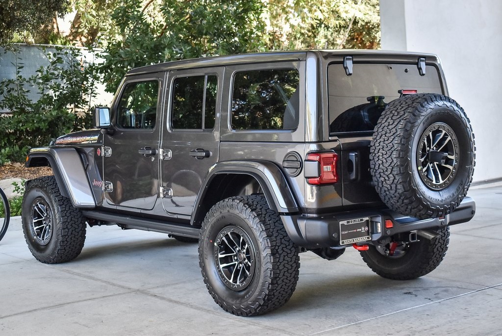 2026 Jeep Wrangler Rubicon X photo 4