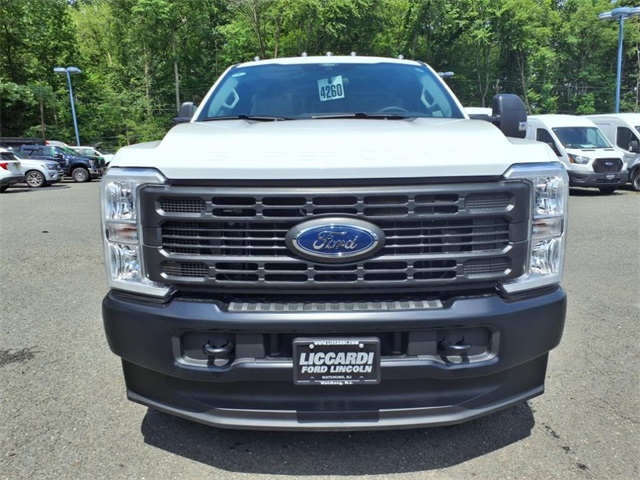 2025 Ford F-250 XL photo 2