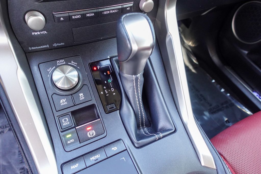 2020 Lexus NX 300h Premium photo 19