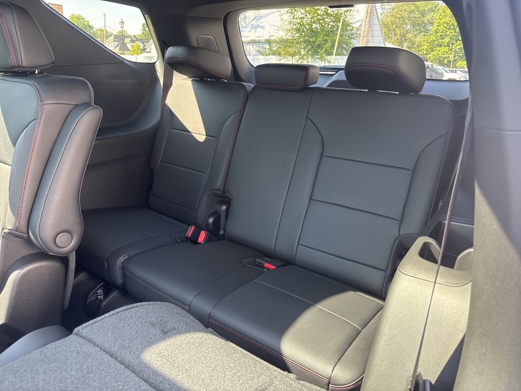 2026 Chevrolet Traverse Z71 photo 17