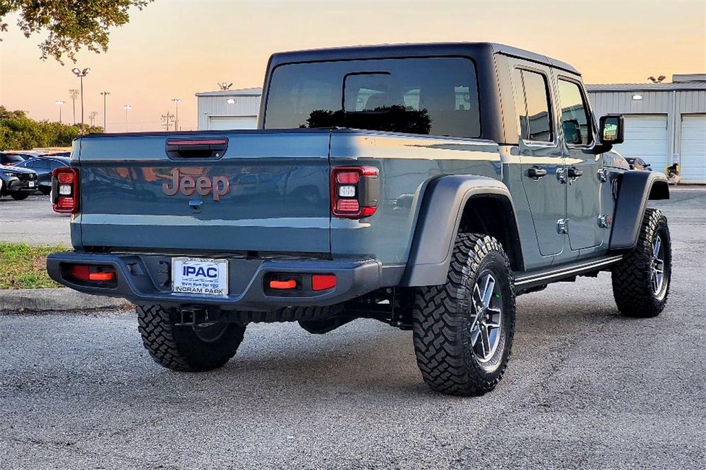 2025 Jeep Gladiator Mojave photo 5