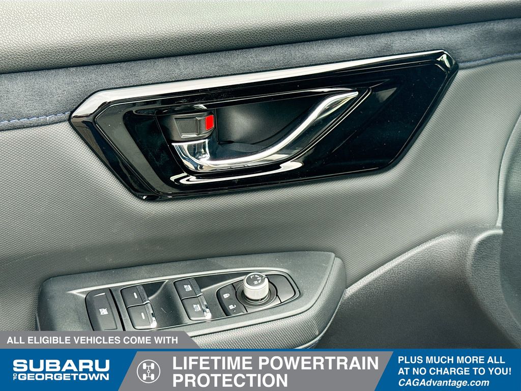2025 Subaru Forester Limited photo 17