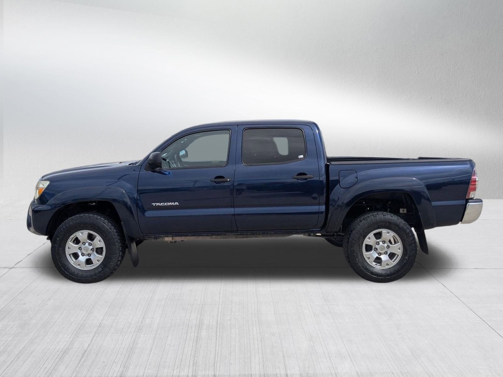 2013 Toyota Tacoma Base photo 2