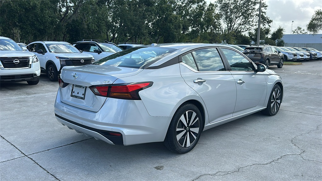 2022 Nissan Altima 2.5 SV photo 7