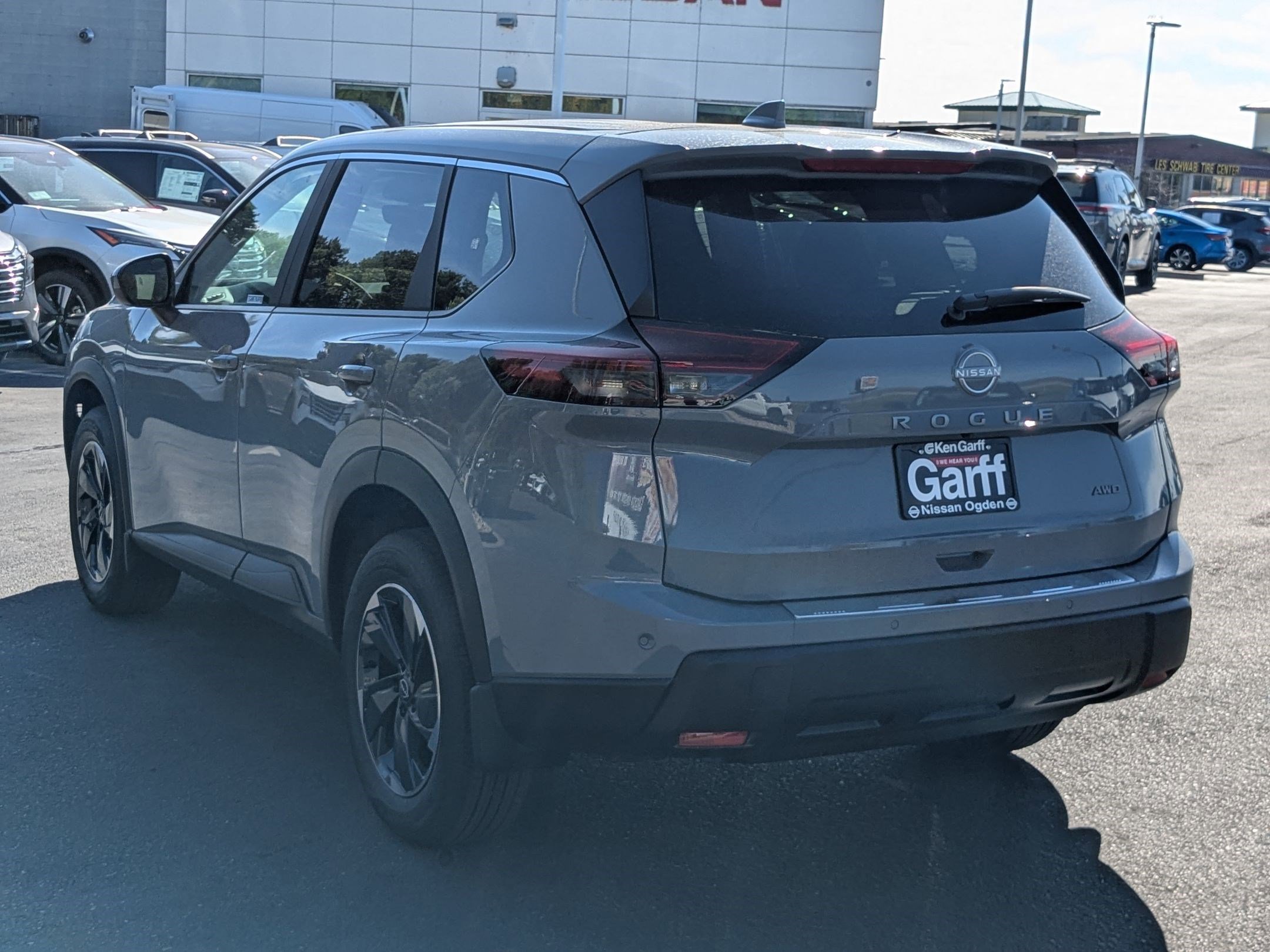 2026 Nissan Rogue SV photo 3