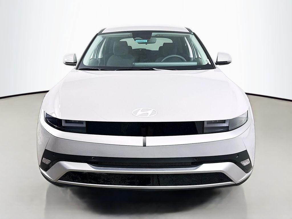 2025 Hyundai Ioniq 5 SE photo 2