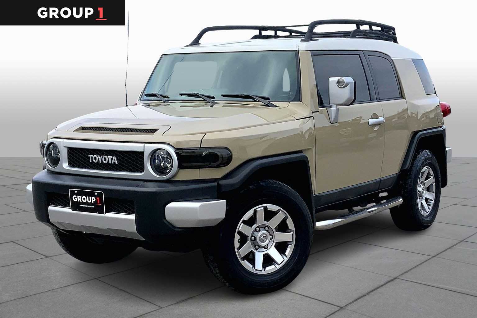 2014 Toyota FJ Cruiser Base